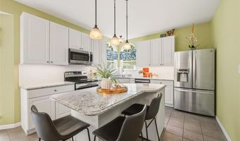 614 Whispering Willows Ct, Ballwin, MO 63021