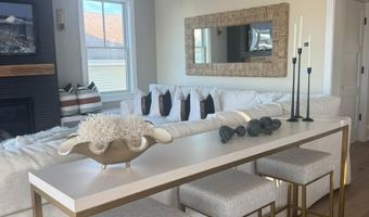 281 7TH St, Avalon, NJ 08202