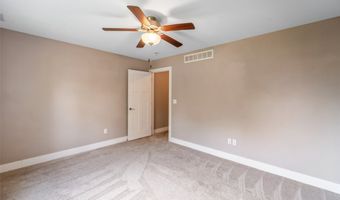 611 Court St, Adel, IA 50003