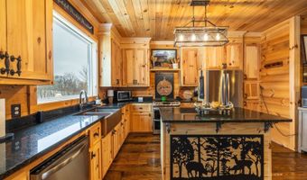 18999 River Rd, Athens, OH 45701