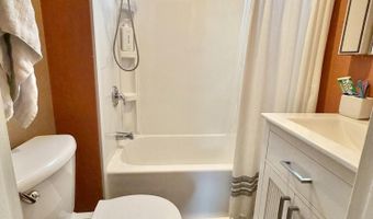 911 S 9th St, Aberdeen, SD 57401