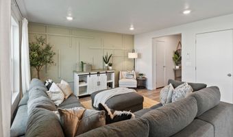 62 S AIRLIFT St, Airway Heights, WA 99001