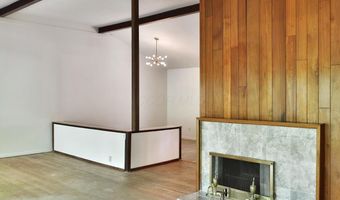 519 E Cooke Rd, Columbus, OH 43214