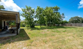 620 S 11th St, Aransas Pass, TX 78336