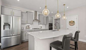 8015 Scenic Rdg, Ball Ground, GA 30107