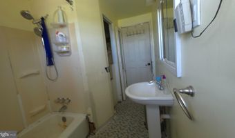 942 MIDDLEBOROUGH Rd, Baltimore, MD 21221