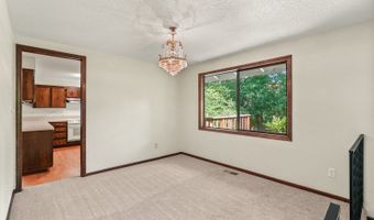 14755 SW CAROLWOOD Dr, Beaverton, OR 97007