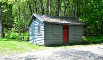162 YMCA Rd, Becket, MA 01223