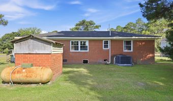 4415 Reaves Rd, Ayden, NC 28513