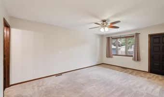 506 2nd Ave SW, Altoona, IA 50009