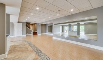 20484 Lake Rd, Abingdon, VA 24211