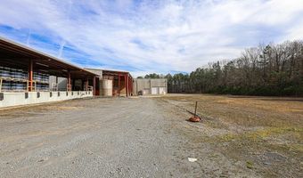 3200 S Reynolds Rd, Bauxite, AR 72011