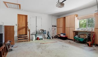 45241 Dillon Dr, Ahwahnee, CA 93601