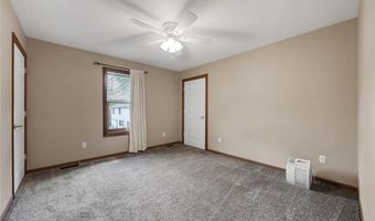 114 Therese Ave, Anamosa, IA 52205