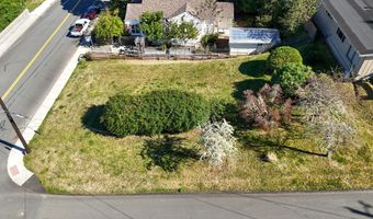 19 TH St, Astoria, OR 97103