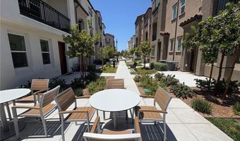 2211 W Orange Ave 21, Anaheim, CA 92804