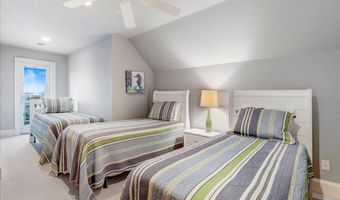 203 E Terminal Blvd, Atlantic Beach, NC 28512