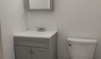5 VILLAGE Way D-6, Alloway, NJ 07462