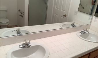 11562 Oak St, Apple Valley, CA 92308