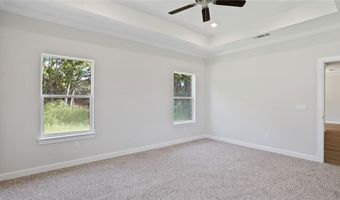700 ASHETON Dr, Auburn, AL 36801