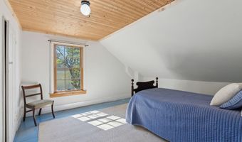 11 Linden St, Bath, ME 04530