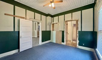 1020 N 1st St, Arkansas City, KS 67005