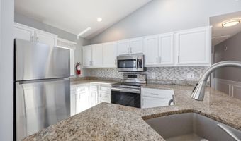 2048 Ocean Dr 2048, Avalon, NJ 08202