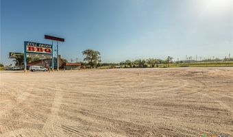 212 S Hickory St, Abbott, TX 76621