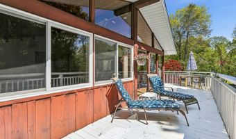 4 Alan Rd, Danbury, CT 06810