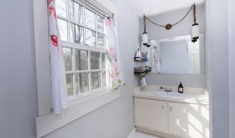 95 Obtuse Hill Rd, Brookfield, CT 06804