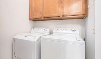 2768 S Knightsbridge Cir, Ann Arbor, MI 48105