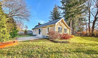 18 Orchard Ave, Barrington, RI 02806