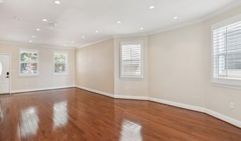 908 LONGFELLOW St NW, Washington, DC 20011