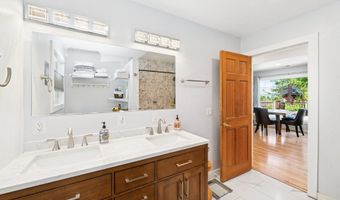 35111 JEFFERSON Ln, Astoria, OR 97103