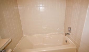 395 Terrace Ln, Bedminster, NJ 07921