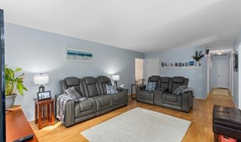 237 Valleyoak Ct, Ballwin, MO 63021