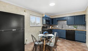 2241 Alby St, Alton, IL 62002