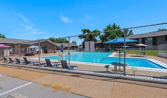 10031 Echoridge Ln A, Affton, MO 63123