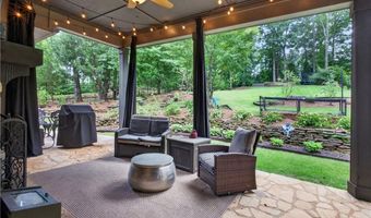 1569 CLUB CREEK Dr, Auburn, AL 36862