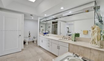 2000 Island Blvd 1710, Aventura, FL 33160