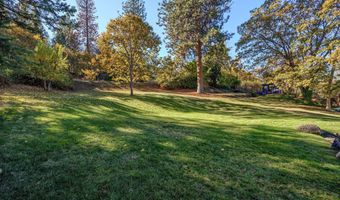 1820 Crestview Dr, Ashland, OR 97520