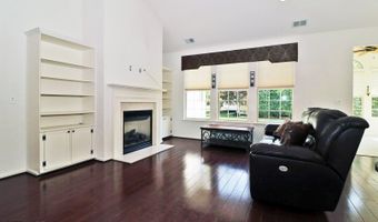 70 Heritage Point Blvd, Barnegat, NJ 08005