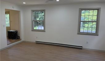 2548 28th St SW, Allentown, PA 18103