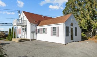 74 Valley Rd, Middletown, RI 02842