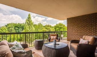 200 N PICKETT St 308, Alexandria, VA 22304