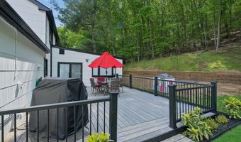 24 Jubilee Cir, Aberdeen, NJ 07747
