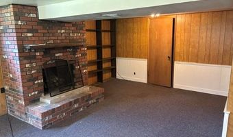 5203 Black Oak Rd, Alton, IL 62002