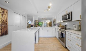 3501 Magellan Cir 635, Aventura, FL 33180