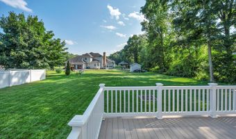 135 West St, Cromwell, CT 06416