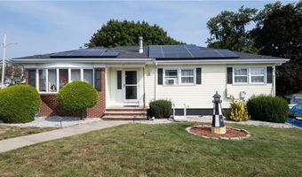 28 Lewis St, North Providence, RI 02904